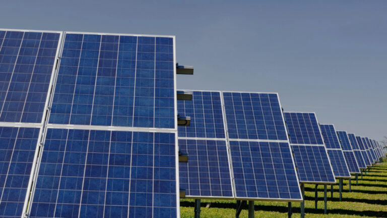 Quem é o beneficiário da CDE e do ECR? A definição está aberta e caberá à ANEEL decidir como será feito o rateio.