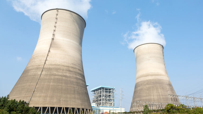 A segregação tarifária prevista na MP 1.304/2025 abre caminho para o mercado livre de energia de baixa tensão, com transparência e neutralidade competitiva.